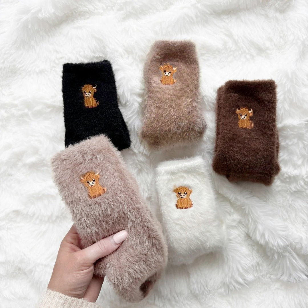 💕Warm Winter Sale 50% Off🐮5 Pairs Fuzzy Highland Cow Socks