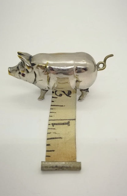 📏Antique-Inspired Pig Mini Tape Measure