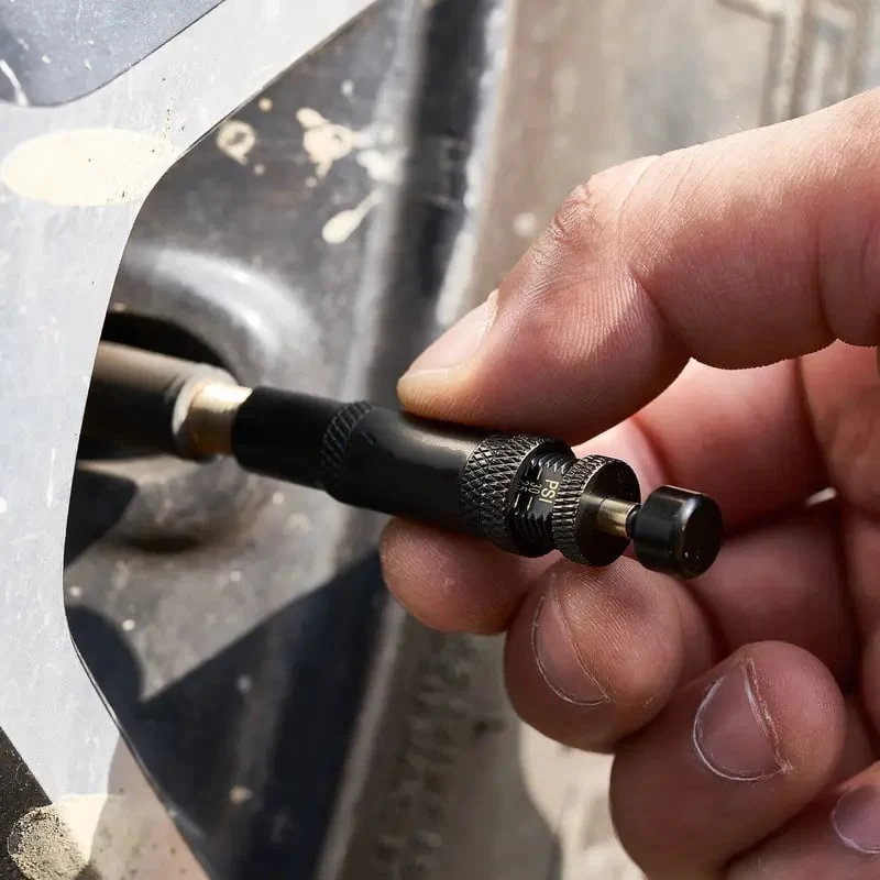 Adjustable Auto-Stop Air-Down Deflator, 10-30 PSI, 4PCS