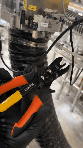 🔧Push to Connect Fittings Disconnect Tong Tool