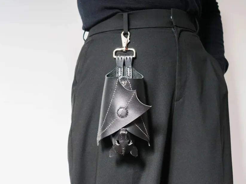 🔥Last Day 49% OFF - Leather Bat Coin Purse