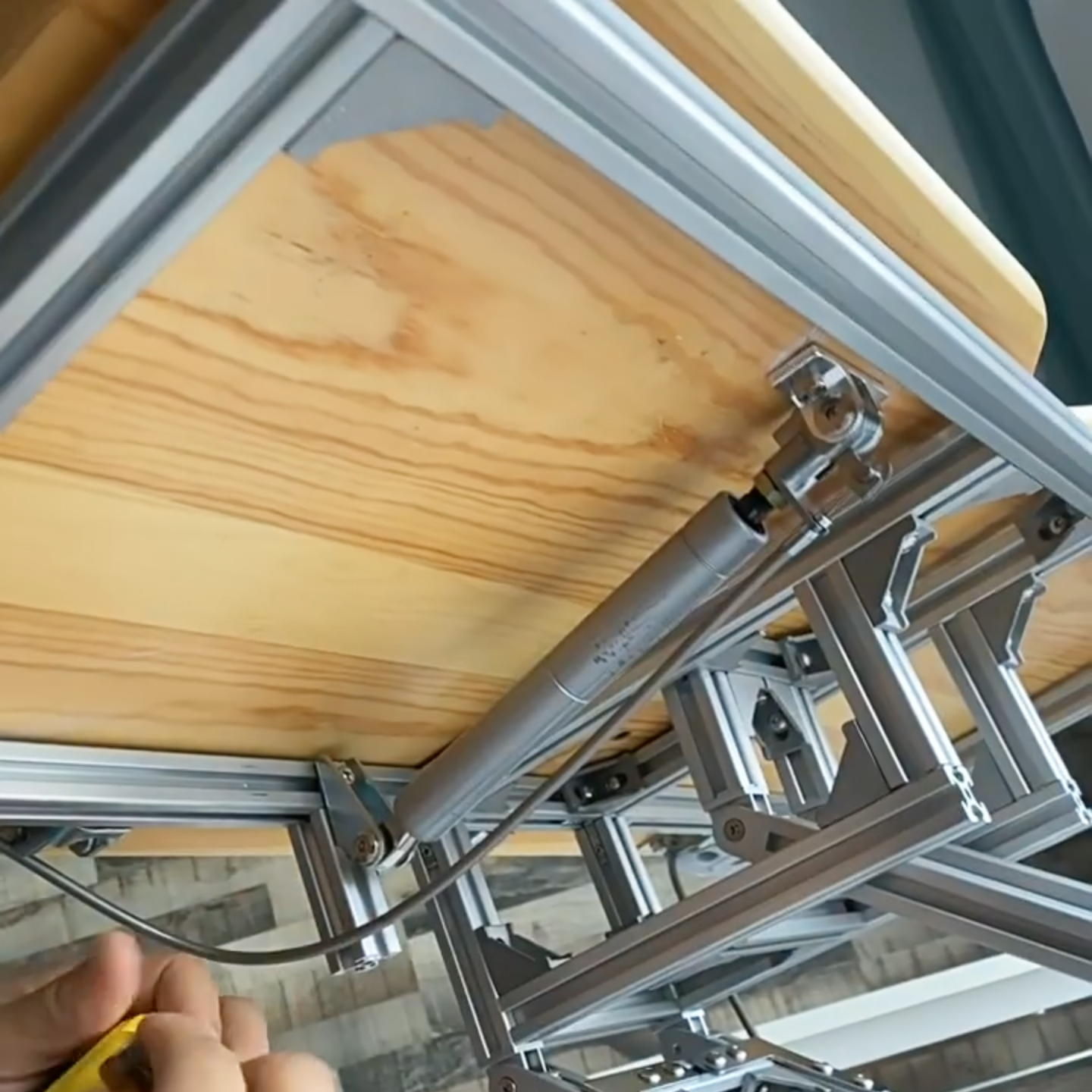 Hydraulic Gas Struts And Damping Rods Can Be Used For DIY Furniture, Tables, And Chairs.