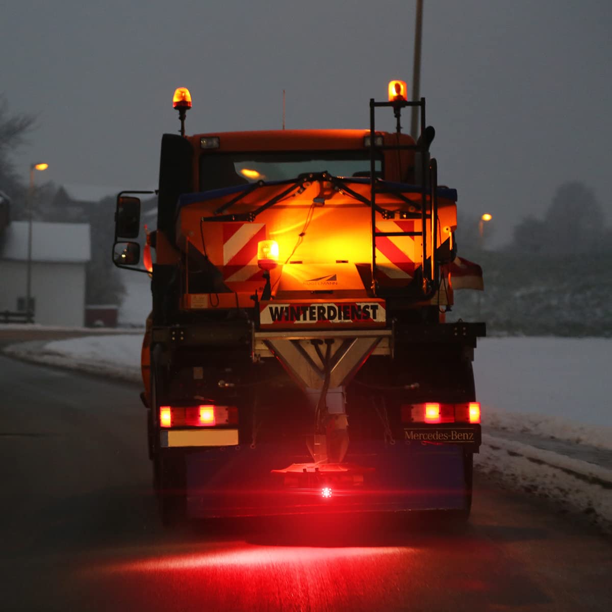 15-LED Universal Trailer Hitch Brake Light & Cover