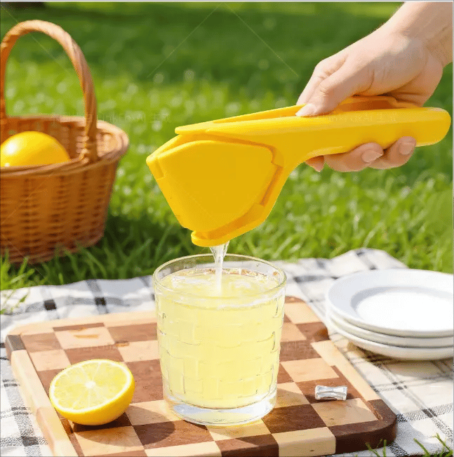 🍋 Squeeze Freshness Instantly  ✨ Ultimate Lemon Squeezer – For Effortless, Mess-Free Juicing All Day! 🍊