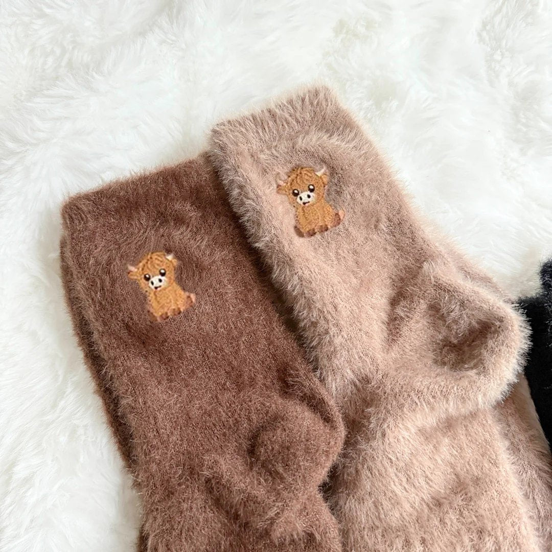 💕Warm Winter Sale 50% Off🐮5 Pairs Fuzzy Highland Cow Socks